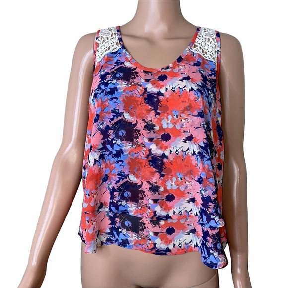 💋Bundle 4 items for $20. Add items💋 to a bundle - Picture 1 of 9